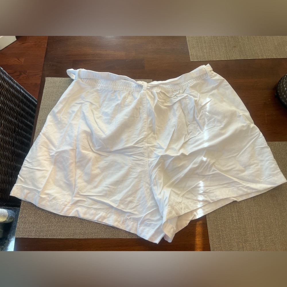 Tommy‎ Hilfiger white shorts. - Picture 3 of 3